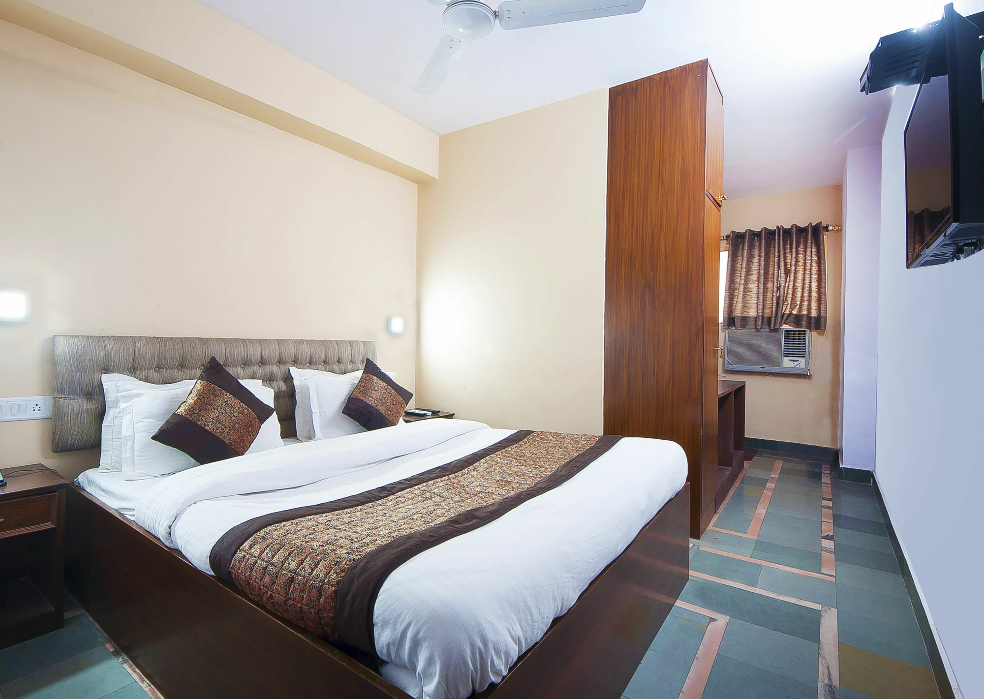 OYO 15515 Hotel Landmark Inn Delhi  Exterior foto